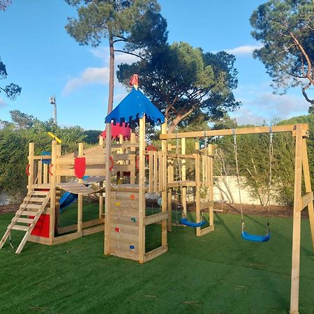 8-Bed Villa In Vilamoura-Sleeps-Playground-Pool 外观 照片