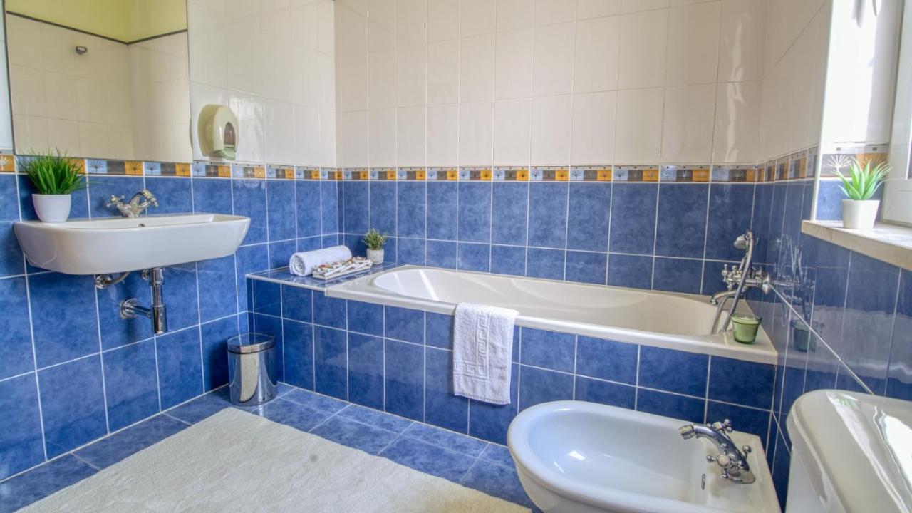 8-Bed Villa In Vilamoura-Sleeps-Playground-Pool 外观 照片