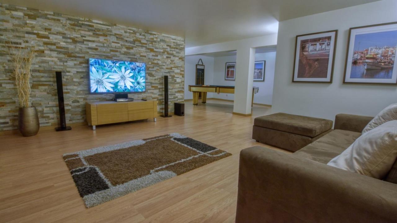 8-Bed Villa In Vilamoura-Sleeps-Playground-Pool 外观 照片