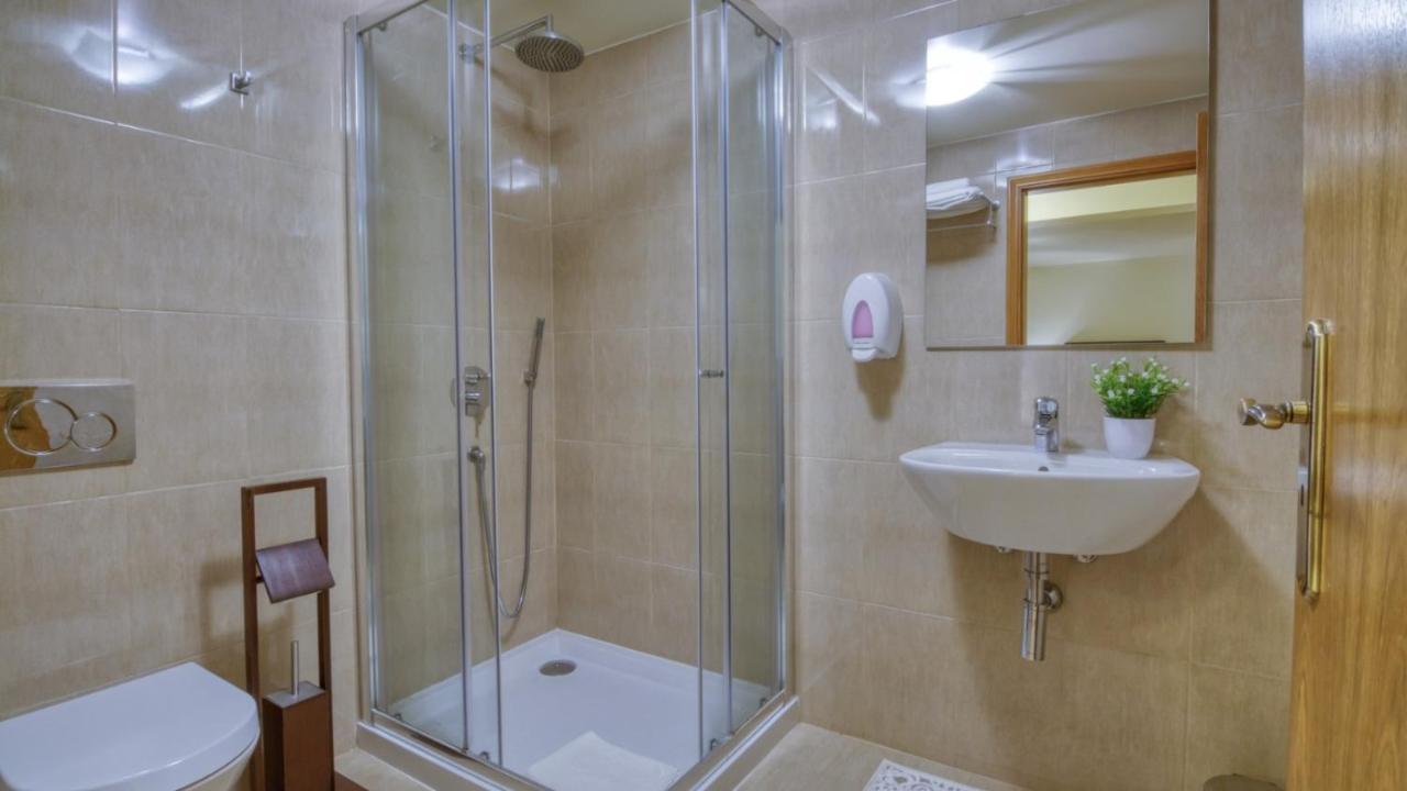 8-Bed Villa In Vilamoura-Sleeps-Playground-Pool 外观 照片