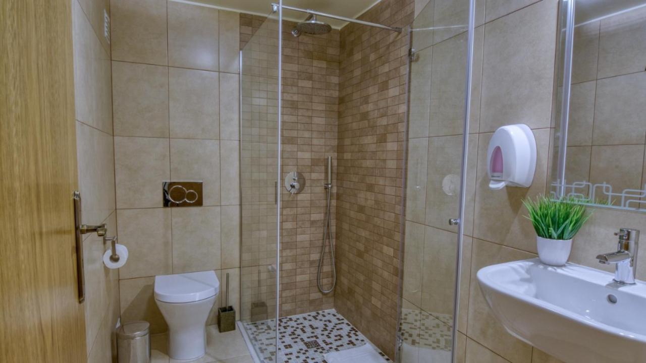 8-Bed Villa In Vilamoura-Sleeps-Playground-Pool 外观 照片