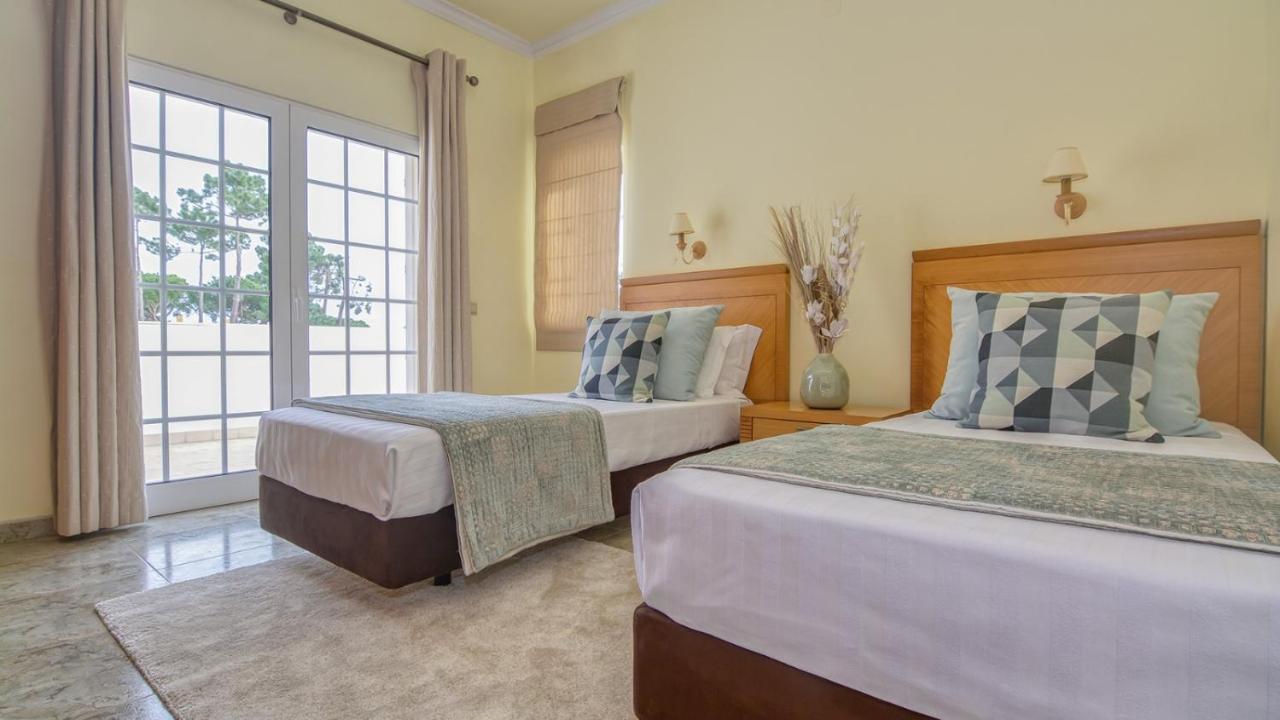 8-Bed Villa In Vilamoura-Sleeps-Playground-Pool 外观 照片